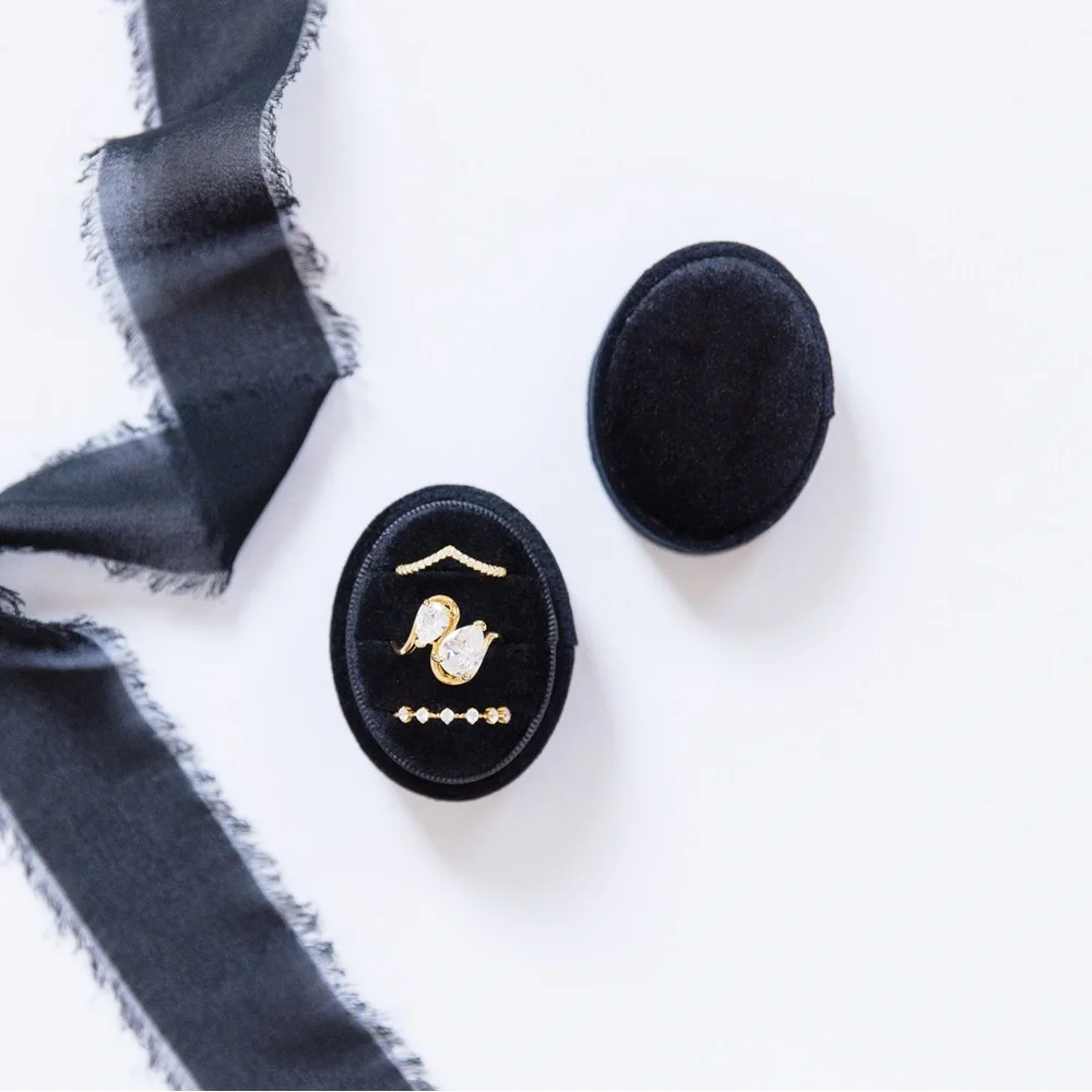Velvet Ringboxes - Picture 4 of 6